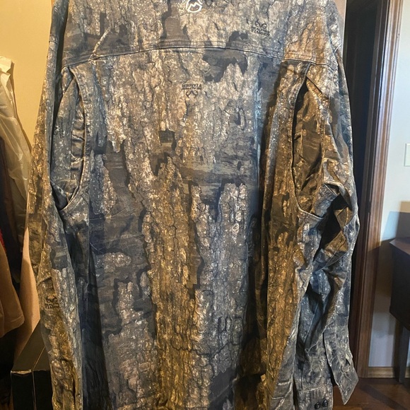 Magellan camo set jeans and shirt XL LIKE NEW - Picture 5 of 9